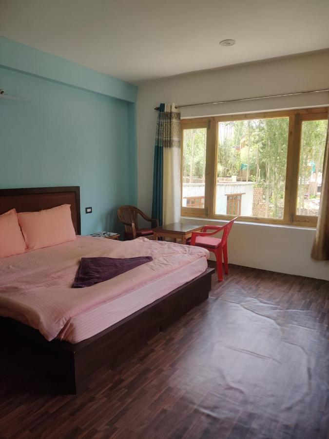 Tsetan Guest House Leh Exterior foto