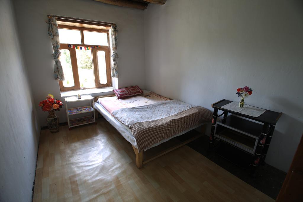 Tsetan Guest House Leh Exterior foto